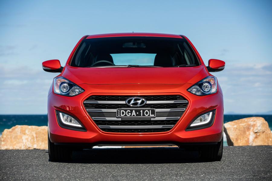 Hyundai i30 SR 2016 года  (фото 12 из 23)